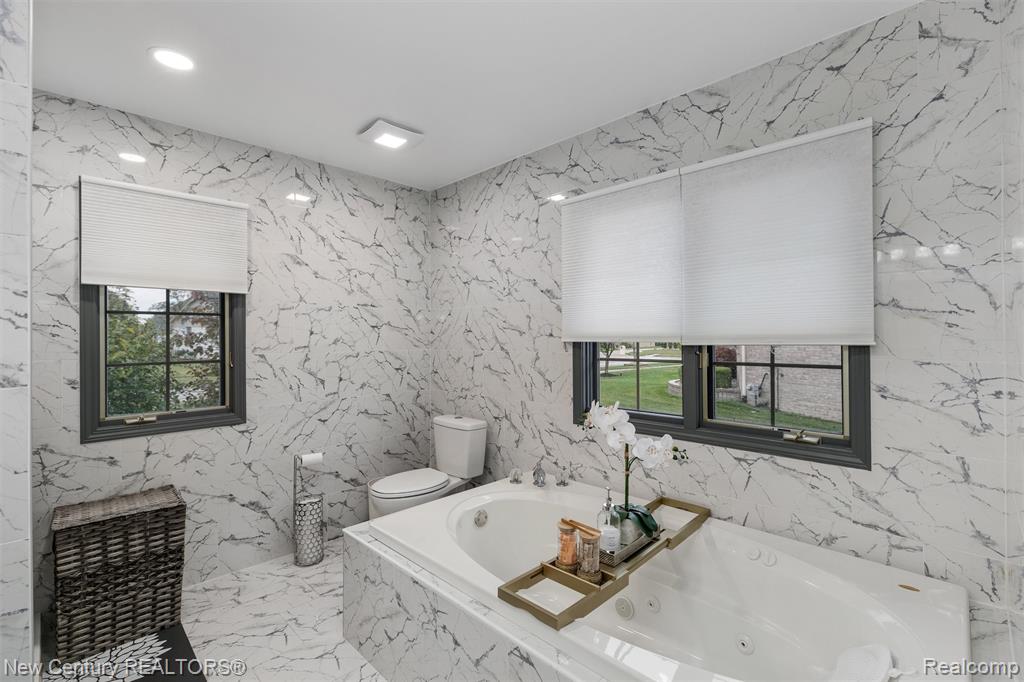 4825 Maceri Circle, Sterling Heights, MI 48314 — Photo 21