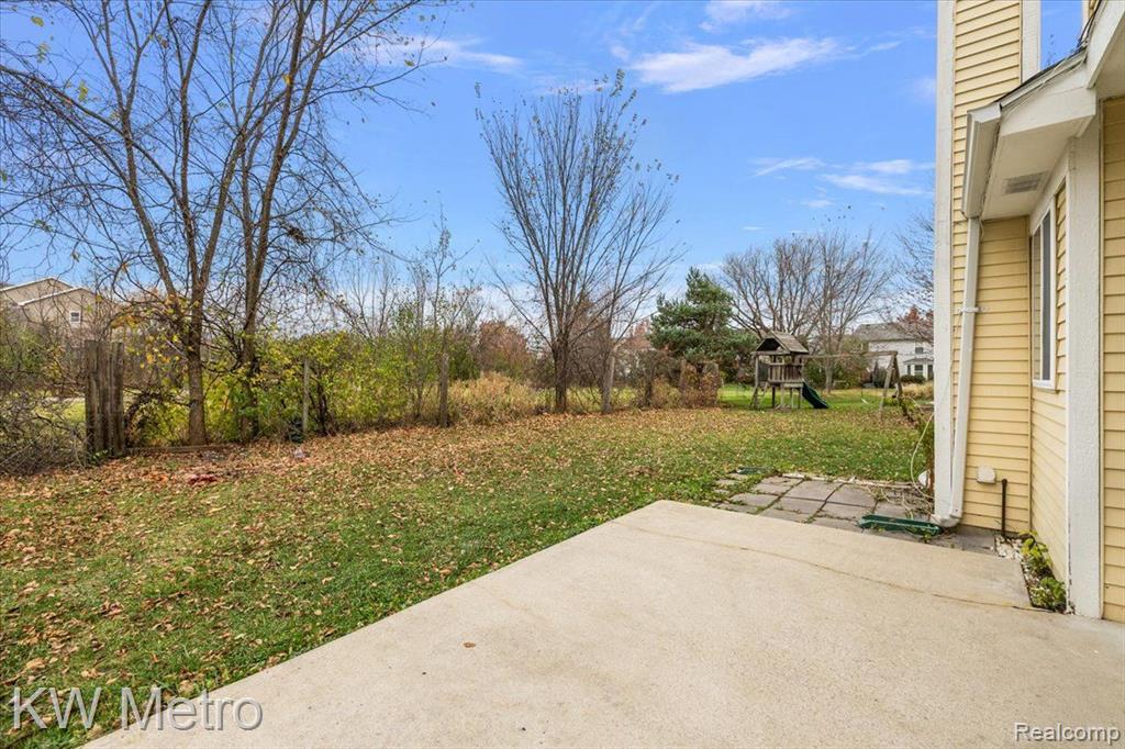 3767 PARKLAWN Drive, Canton, MI 48188 — Photo 9