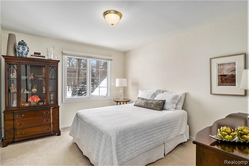 5472 Bristol Parke Drive, Clarkston, MI 48348 — Photo 18
