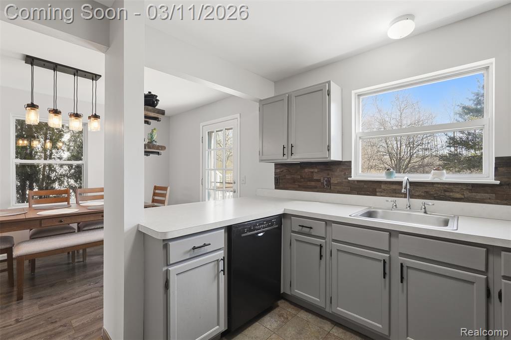 455 Waverly Lane, Howell, MI 48843 — Photo 14