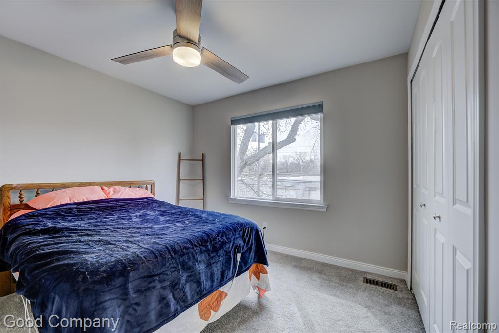68 FAIRWOOD Street, Ferndale, MI 48220 — Photo 45