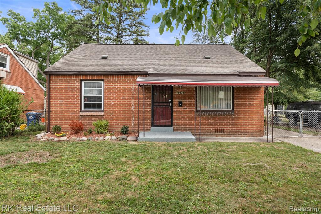 19488 Brady, Redford, MI 48240
