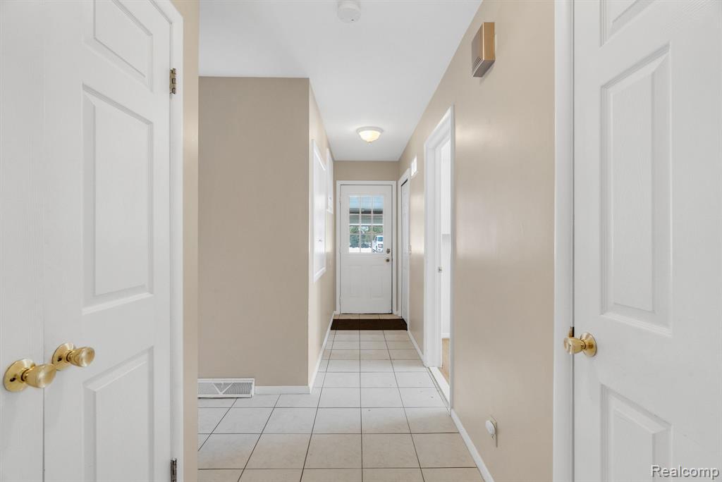 6800 Peck Road, Lexington, MI 48450 — Photo 47