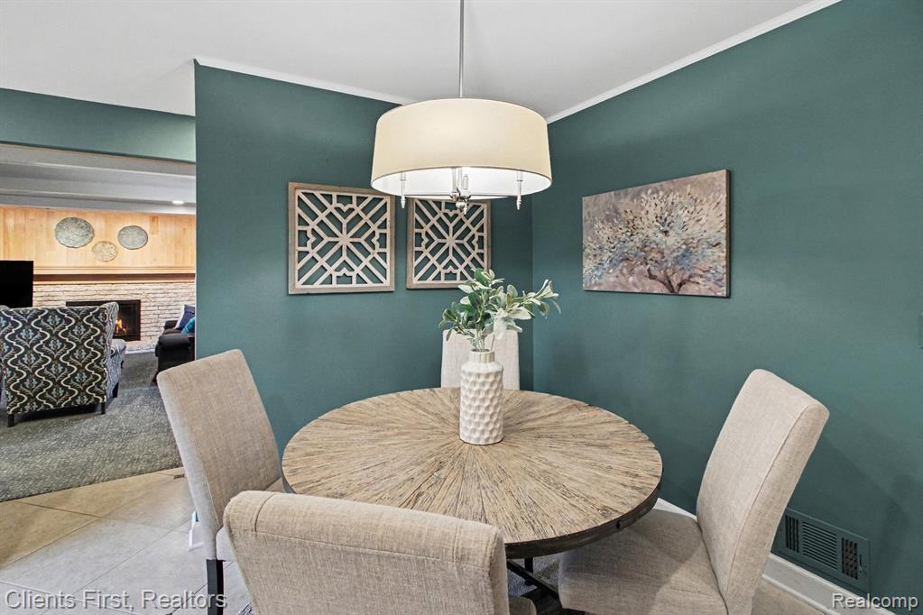 42356 Cotswold Court, Northville, MI, 48168