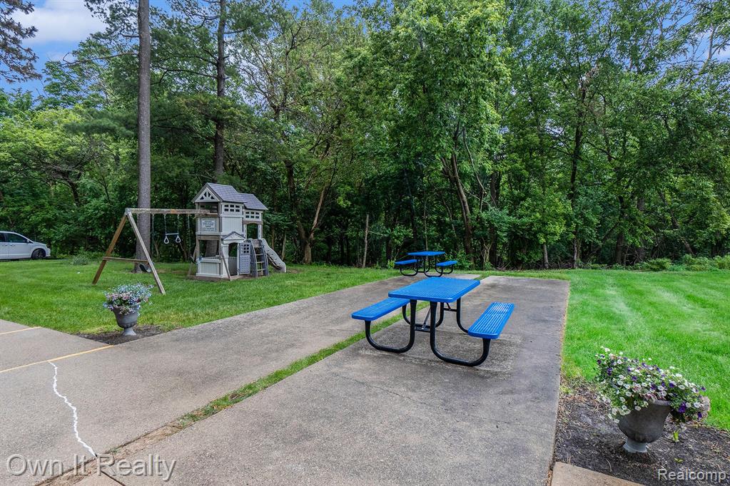 22700 GARRISON Street, 501, Dearborn, MI 48124 — Photo 15