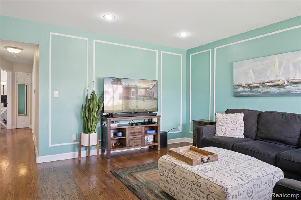 4241 Cooper Avenue, Royal Oak, MI 48073 — Photo 8