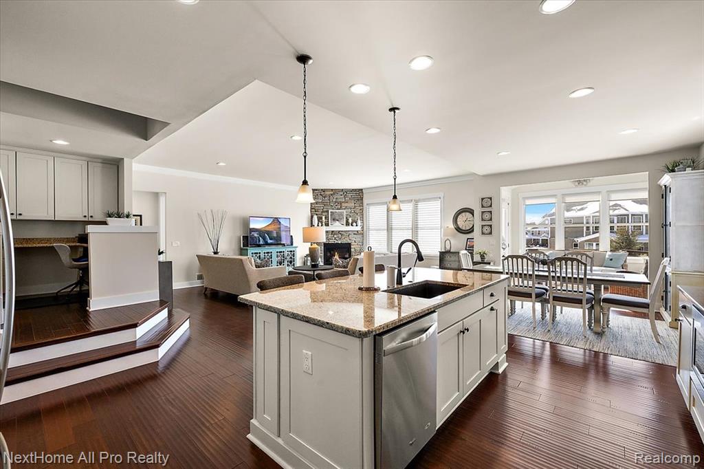 22841 Shepherds Hollow Drive, South Lyon, MI 48178 — Photo 13