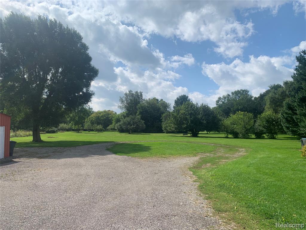 7038 E Coldwater Road, Davison, MI 48423 — Photo 4