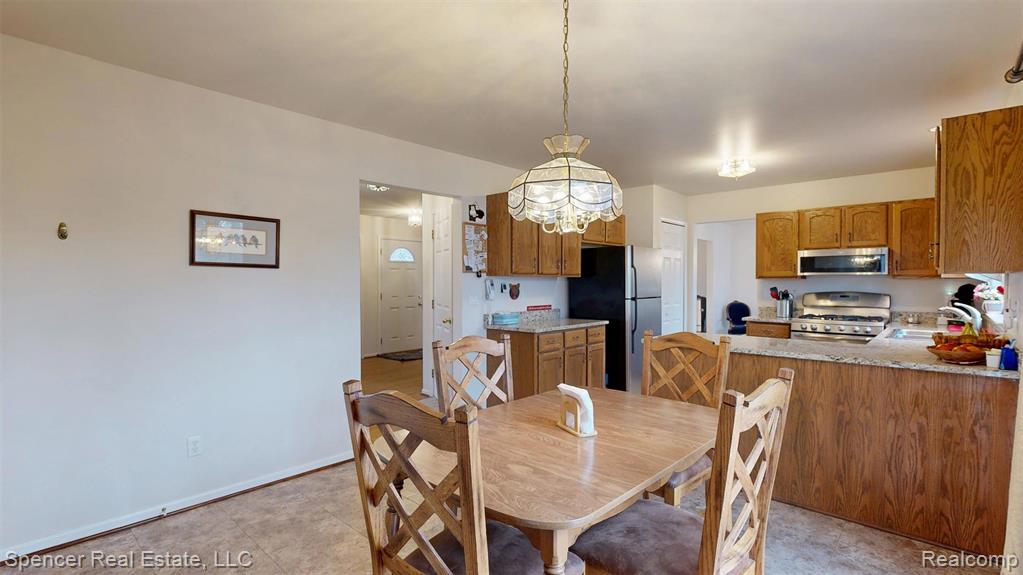 6350 Waldon Woods Drive, Clarkston, MI — Photo 25