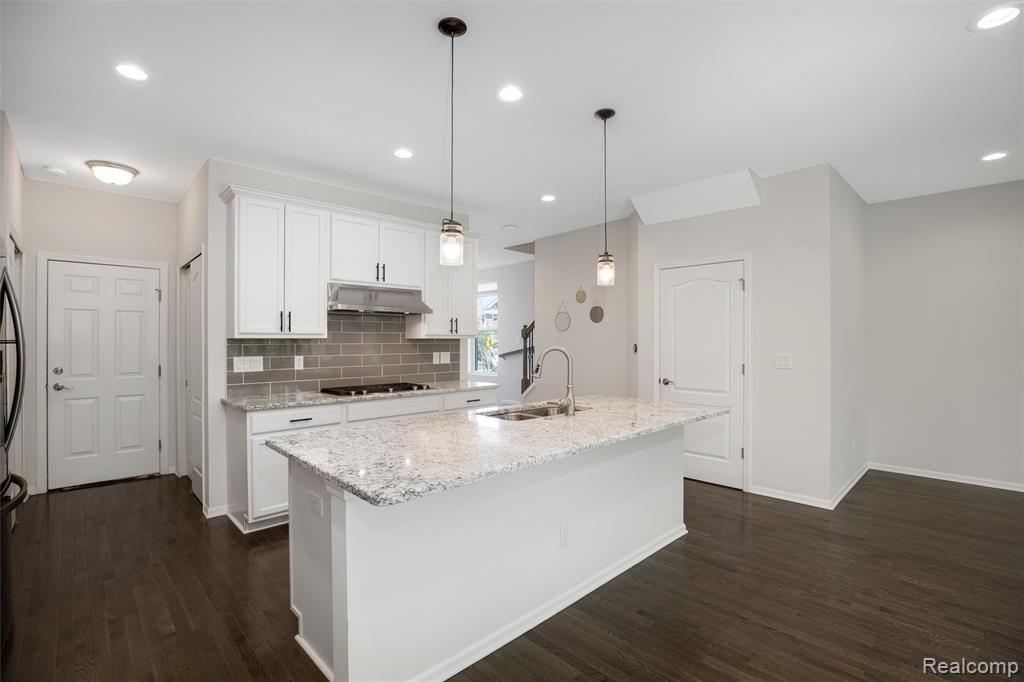 43583 Chancellor Lane, Novi, MI — Photo 13