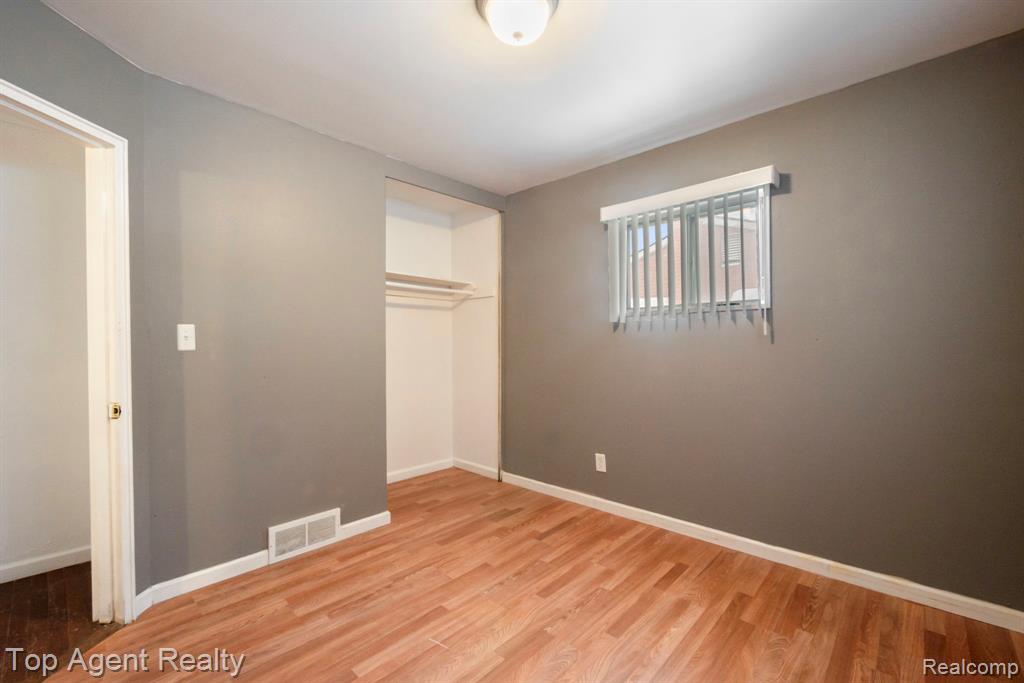 520 Linda Vista Drive, Pontiac, MI 48342 — Photo 17