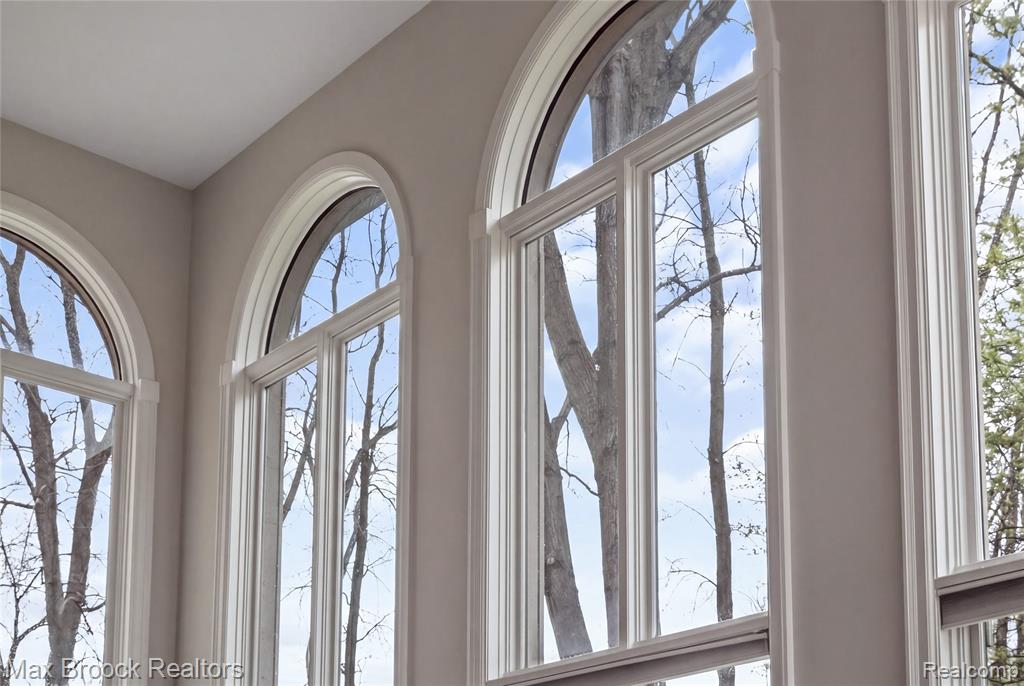 398 Shrewsbury Drive, Clarkston, MI 48348 — Photo 14