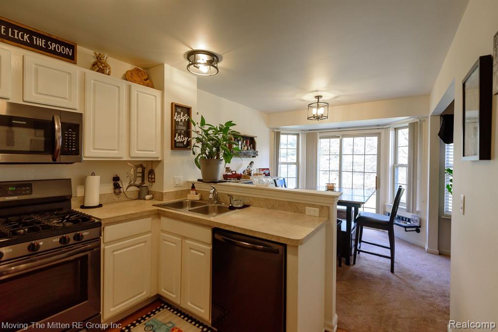 8927 ARCADIA, Van Buren, MI 48111 — Photo 11