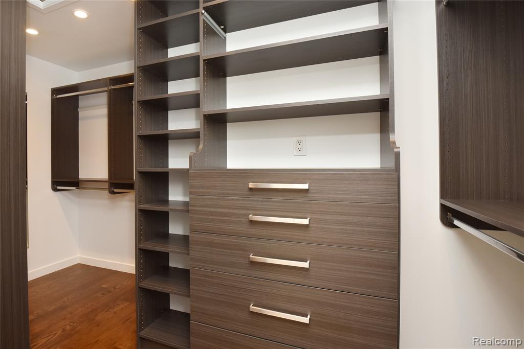 32175 Spruce Lane, Beverly Hills, MI 48025 — Photo 23