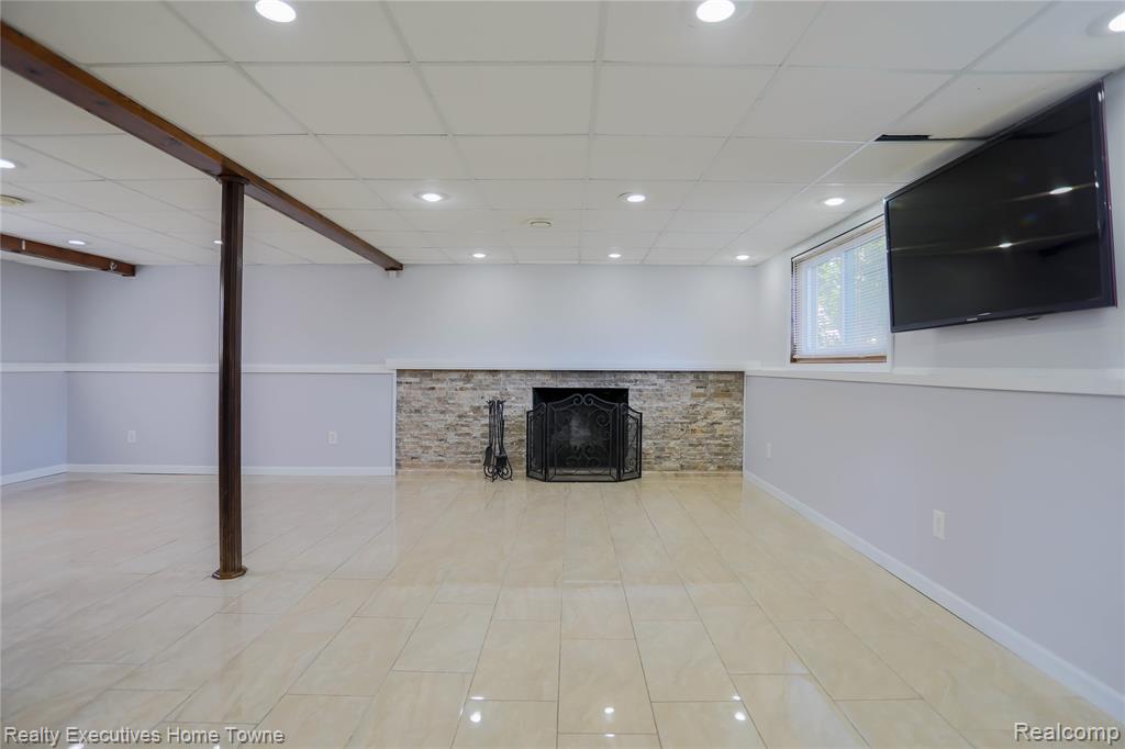 38146 Mast Street, Harrison Township, MI — Photo 56