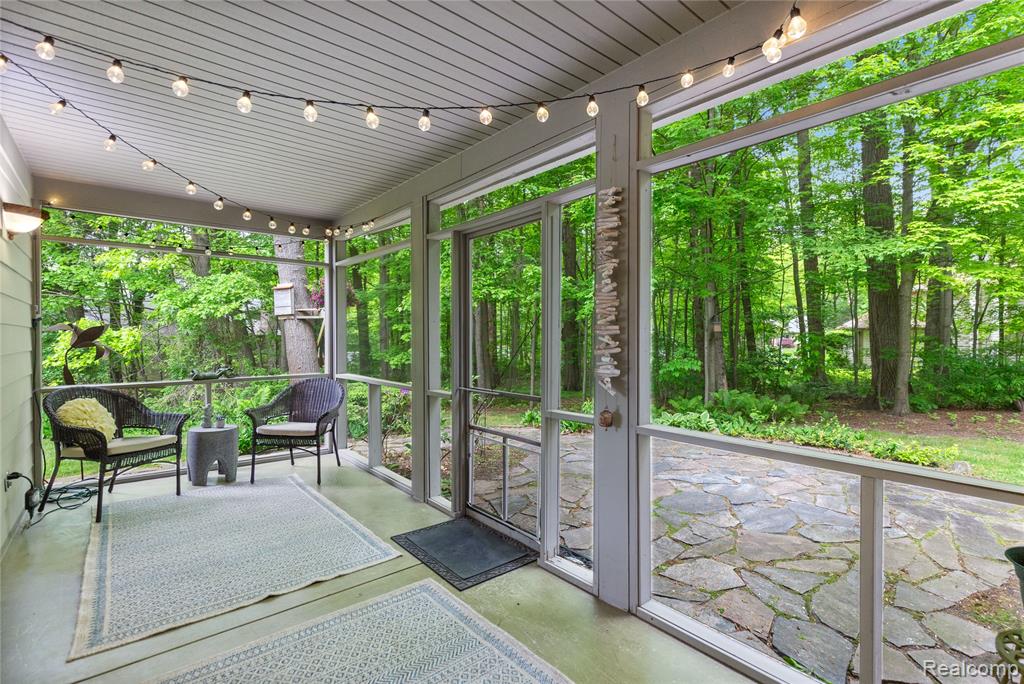 8268 Pine Lake Drive, Davisburg, MI 48350 — Photo 47
