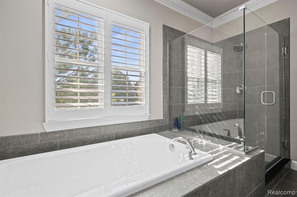 4128 BINGHAMPTON Court, Clarkston, MI 48348 — Photo 44