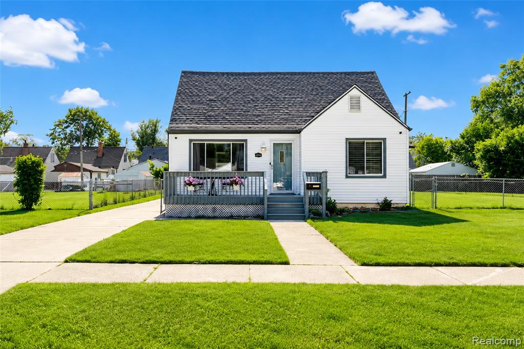 6041 Gilman Street, Garden City, MI — front exterior