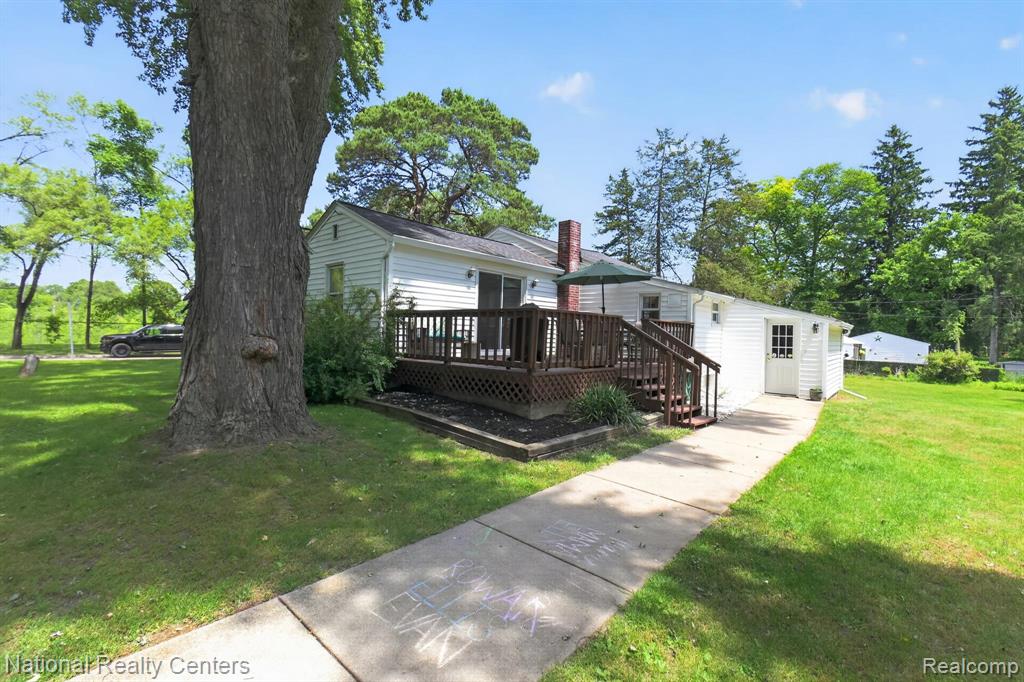 2465 Fairbury, Wixom, MI 48393 — Photo 34