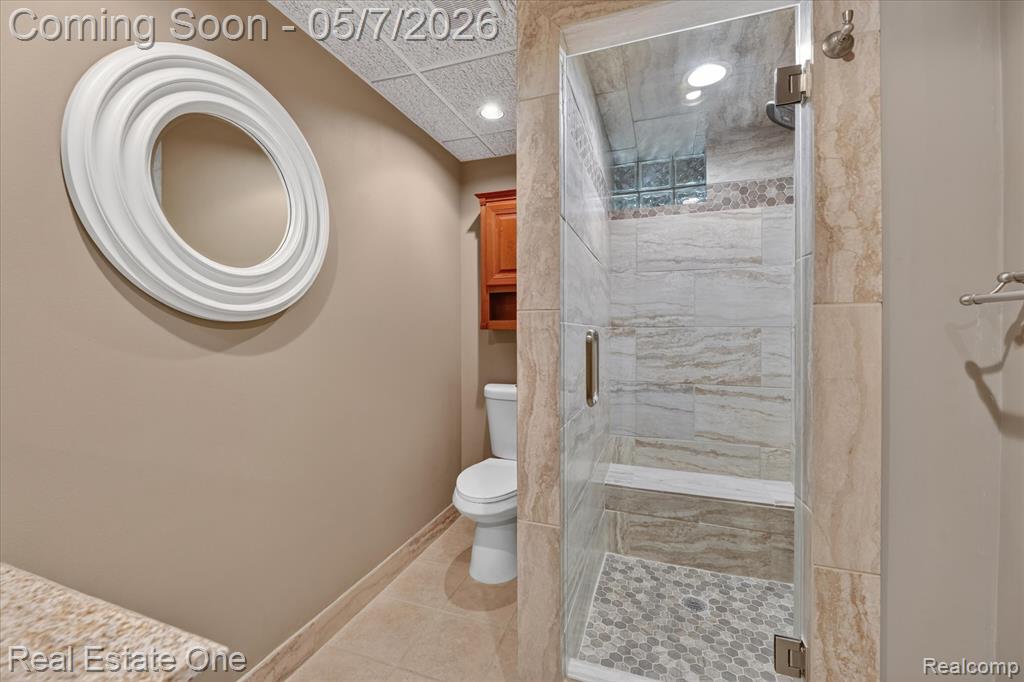 38967 Holsworth Court, Farmington, MI 48331 — Photo 64