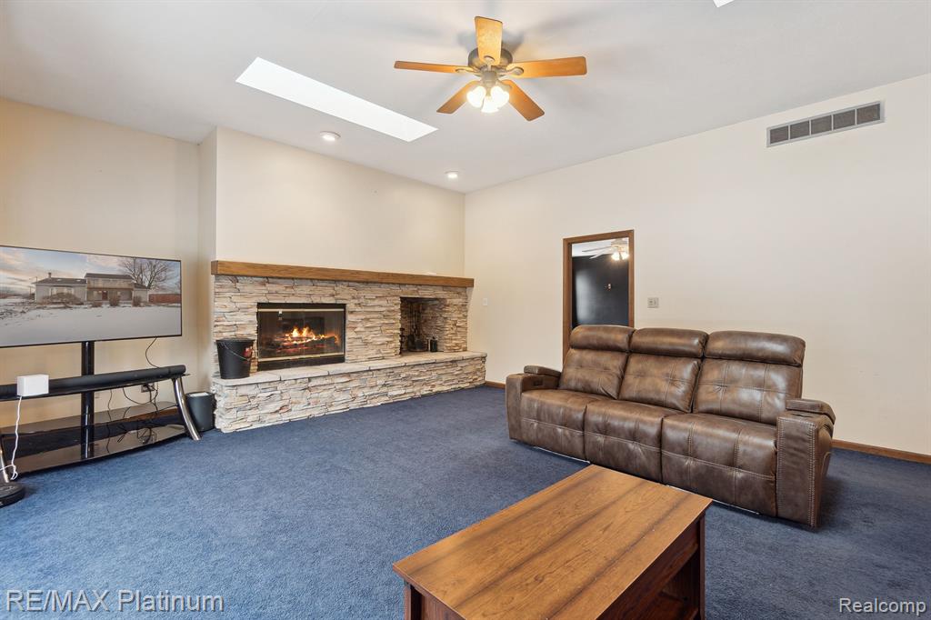 7366 W ALLEN Road, Fowlerville, MI 48836 — Photo 9