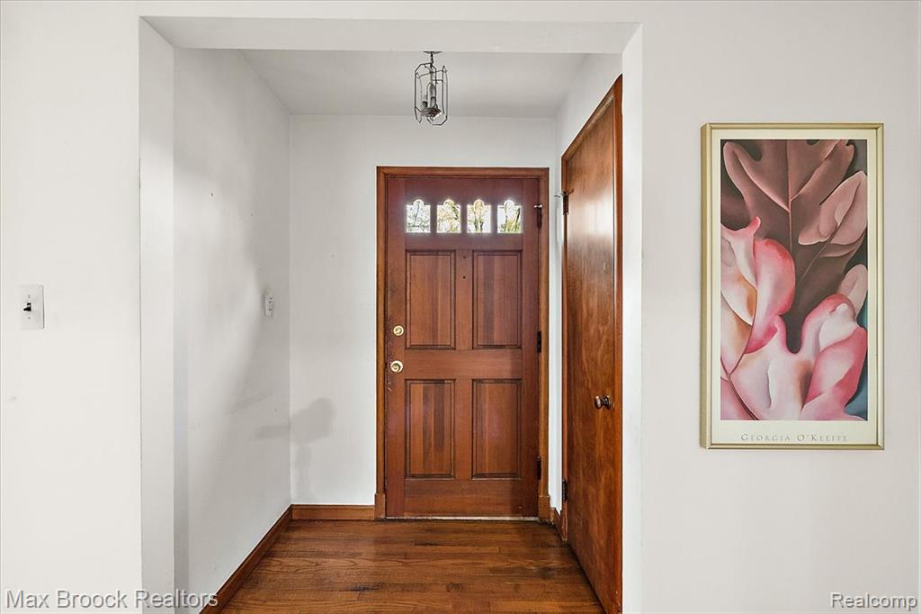 32321 Arlington Drive, Beverly Hills, MI 48025 — Photo 4