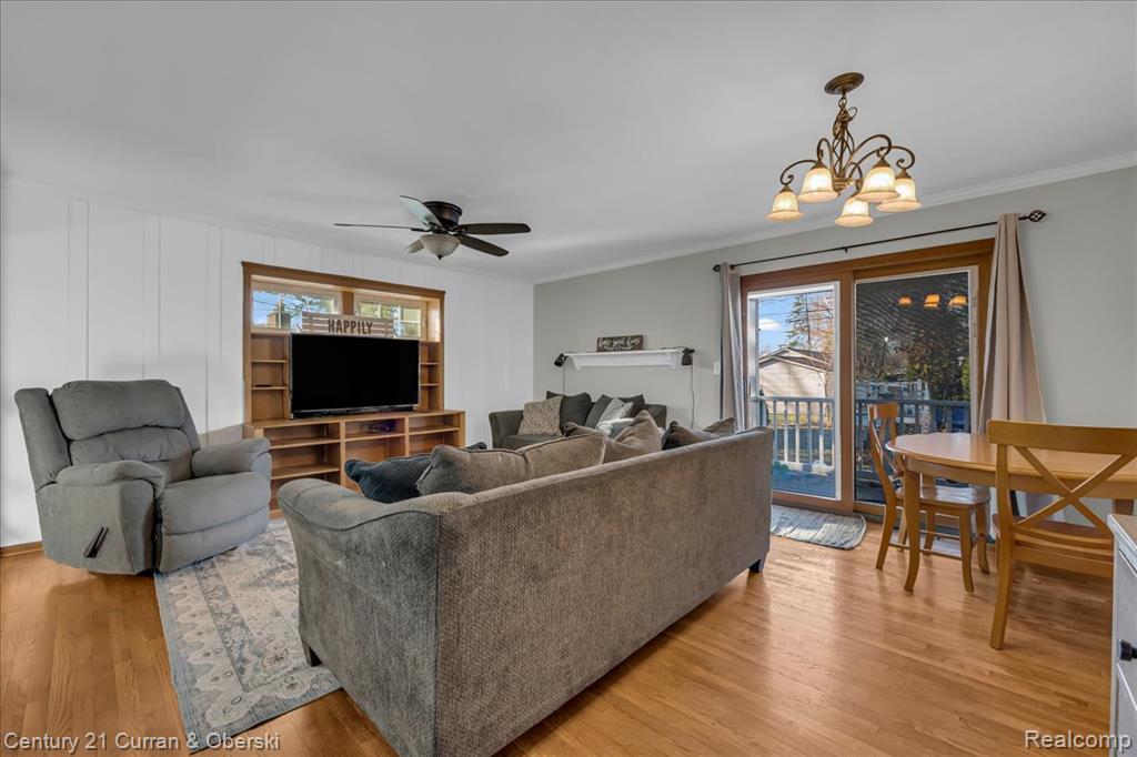 9061 Oporto Street, Livonia, MI 48150 — Photo 11