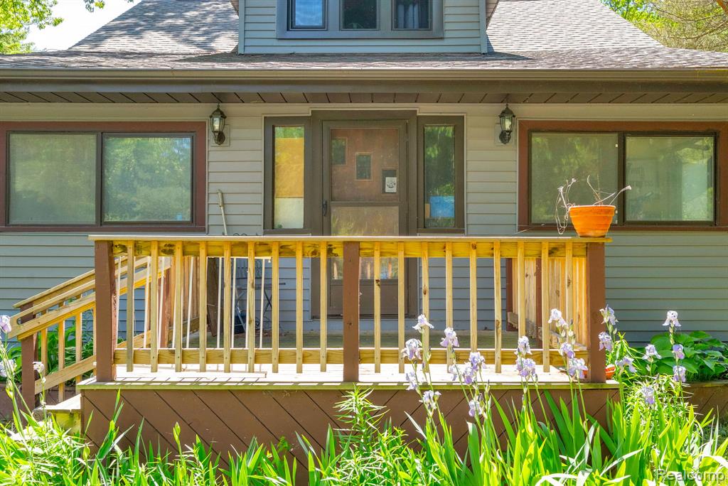 4207 Pine Grove Avenue, Fort Gratiot, MI 48059 — Photo 11