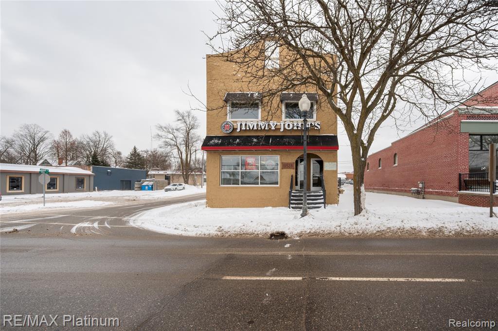11528 S Saginaw Street, Grand Blanc, MI 48439