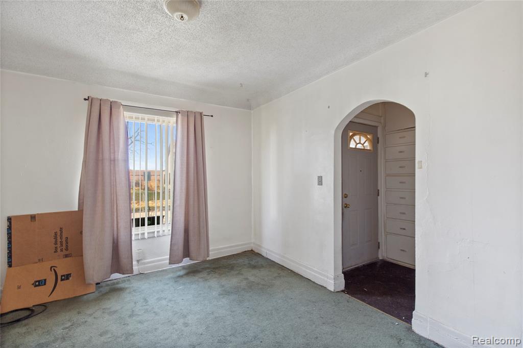 5049 Pennsylvania Street, Detroit, MI 48213 — Photo 8