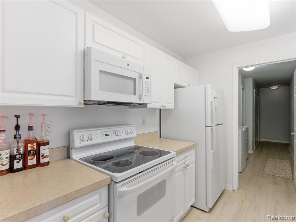3570 Oakmonte Boulevard, Rochester, MI 48306 — Photo 7
