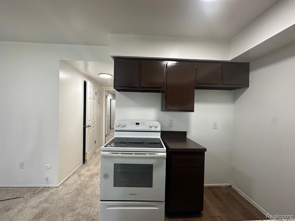 4535 Cadieux # 18 and 42, Detroit, MI 48224 — Photo 13
