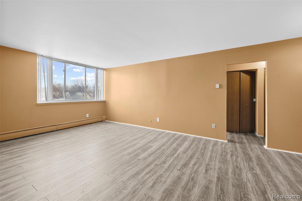 6015 Southfield, Detroit, MI 48228 — Photo 7