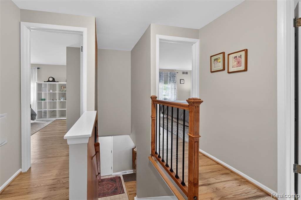 3560 Beach Road, Troy, MI 48084 — Photo 17
