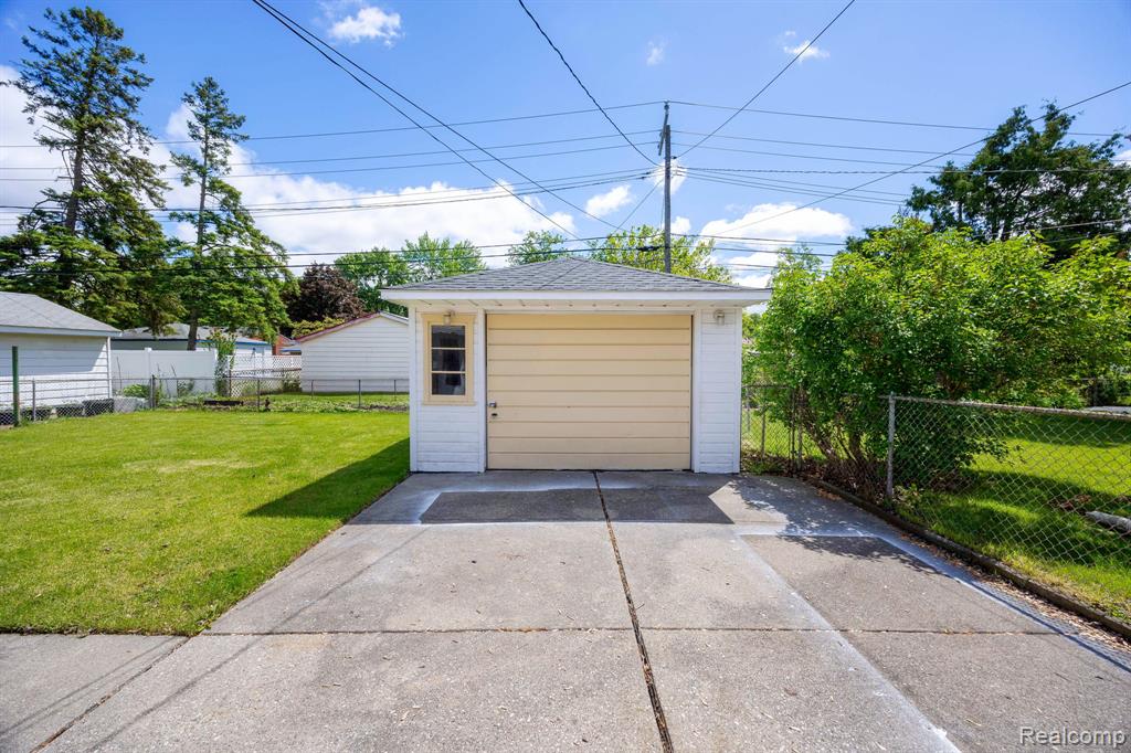 4297 EASTLAWN Avenue, Wayne, MI 48184 — Photo 5