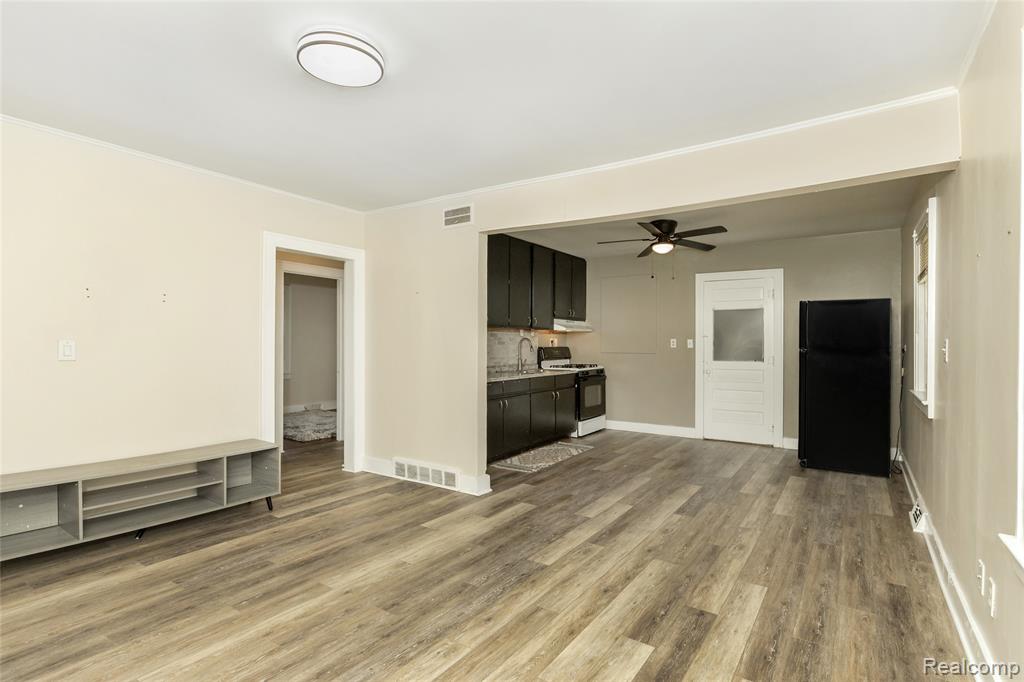 4517 Grindley Park Street, Dearborn Heights, MI 48125 — Photo 3