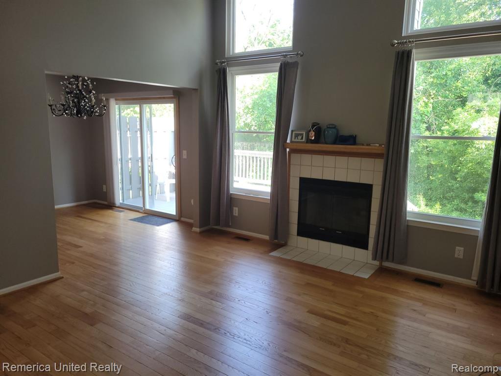 971 RIKKI ANN, Wixom, MI 48393 — Photo 6