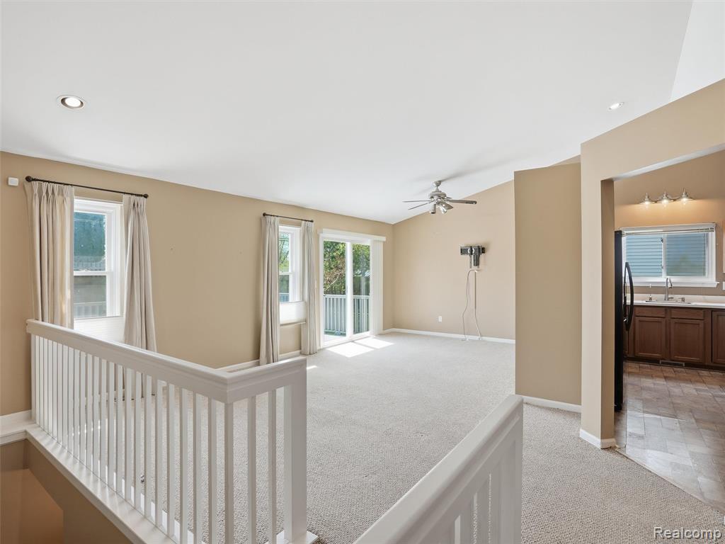 5837 Northridge Circle, Waterford, MI 48327 — Photo 9