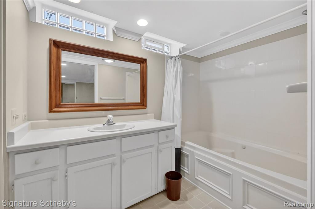 4284 Cherrywood Drive, Troy, MI 48098 — Photo 40