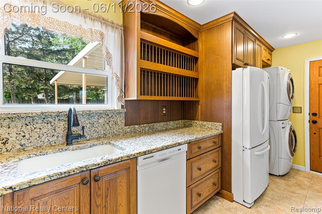 5191 Lynsue Lane, Waterford, MI 48327 — Photo 41