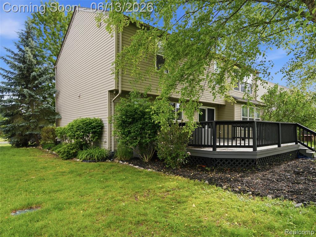 7668 Ring Neck Drive, Waterford, MI 48327 — Photo 32