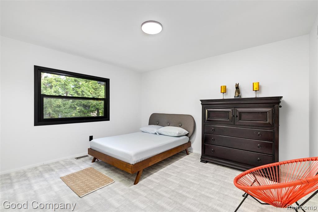 3176 Chambord Drive, West Bloomfield, MI 48323 — Photo 32