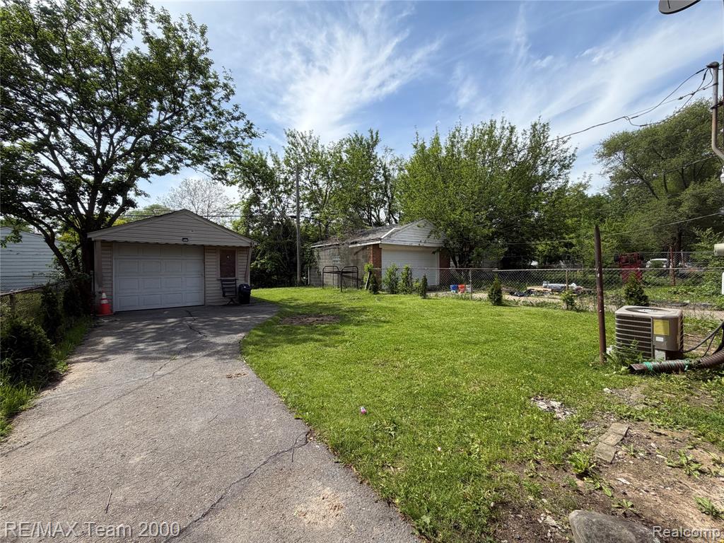 7313 Stout Street, Detroit, MI 48228 — Photo 26