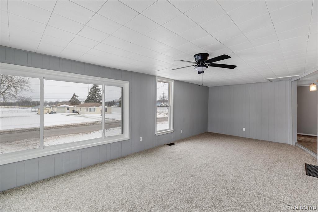 209 W Aldrich Street W, Capac, MI 48014 — Photo 3