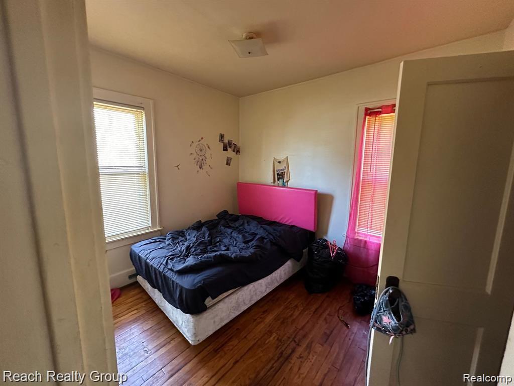 5902 WAYBURN Street, Detroit, MI 48224 — Photo 9