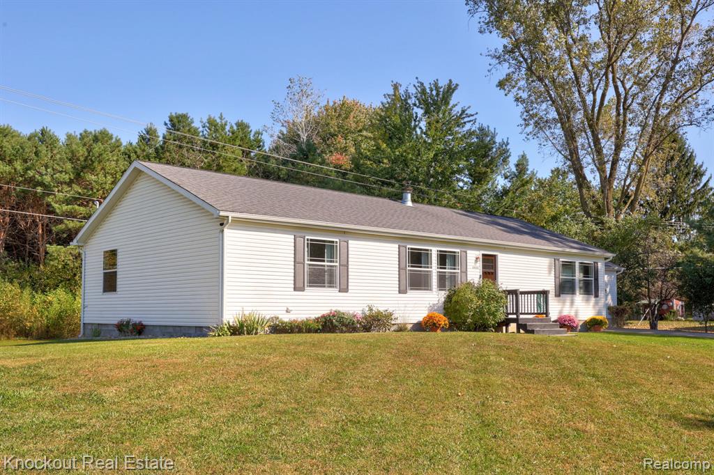 6977 Rathbun Road, Birch Run, MI 48415 — Photo 4