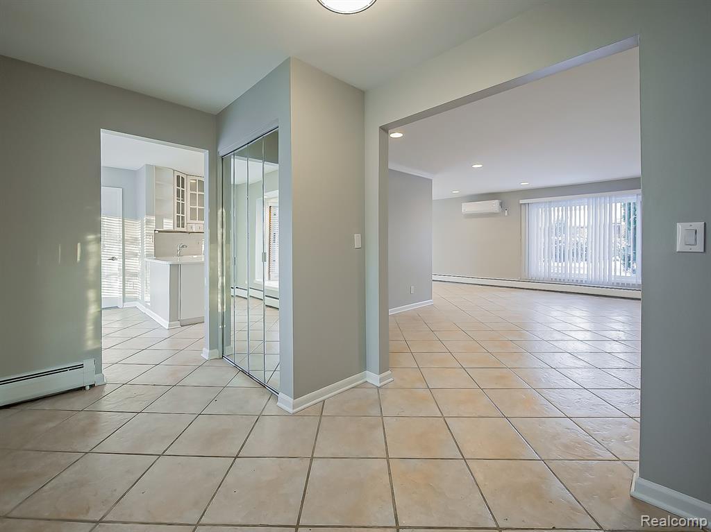 3730 Eastbourne Drive, Troy, MI 48084 — Photo 16