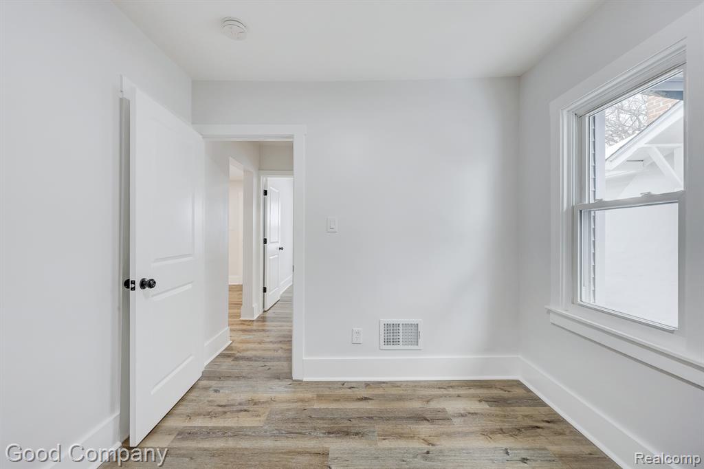 16309 Kirkshire Avenue, Beverly Hills, MI 48025 — Photo 35