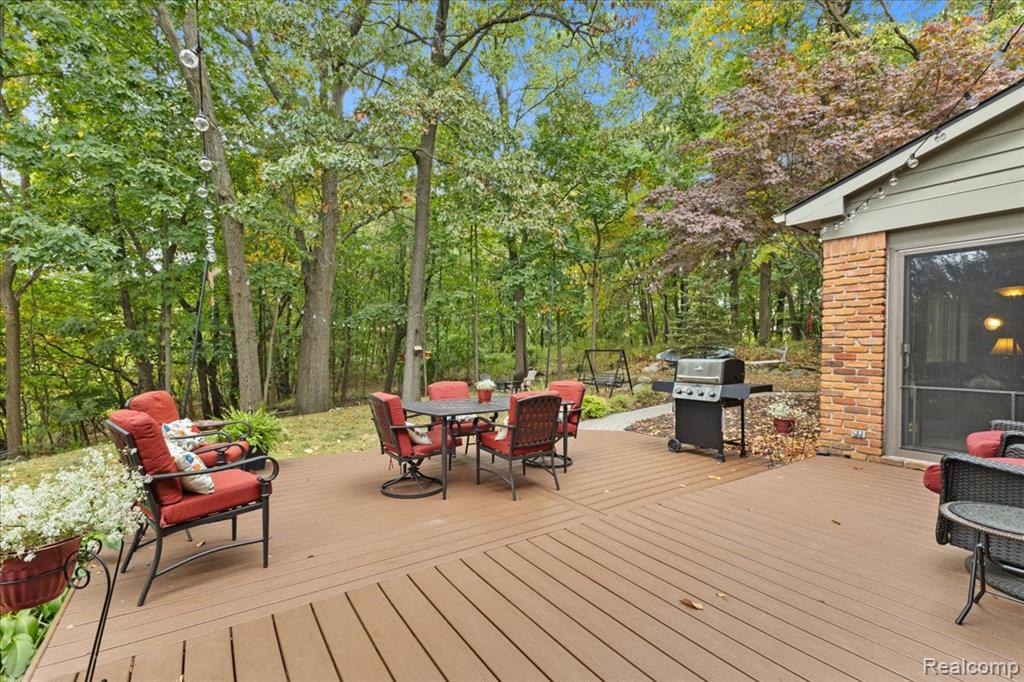 8291 Fawn Valley Circle, Clarkston, MI 48348 — Photo 43