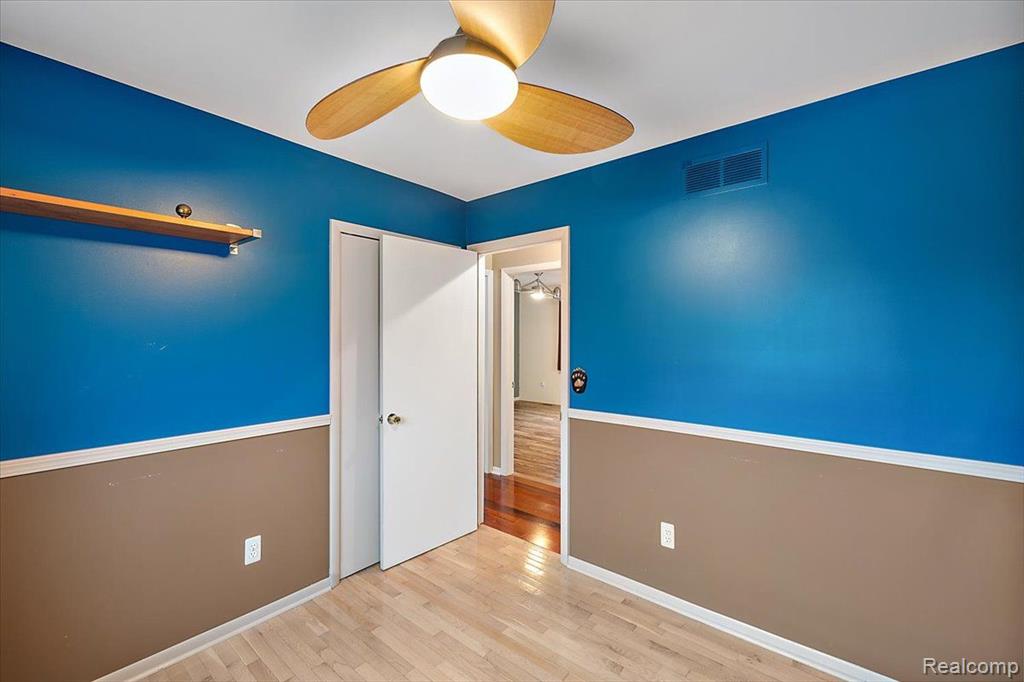 7139 Redmond Street, Waterford, MI 48327 — Photo 35